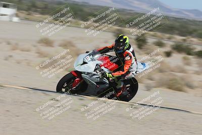 media/Oct-02-2025-Racers Edge (Thu) [[2c91cb6ab3]]/3-B Group/Session 1-Turn 9 Inside (1020am)/